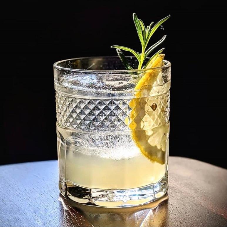 Lemon and Thyme Collins Image